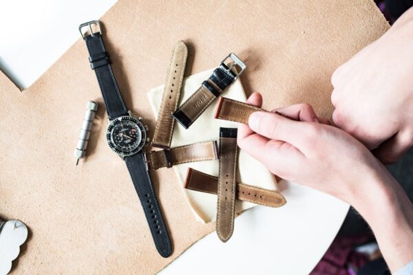 Buy Spiffy Eleganzza Women Quartz Bracelet Watch Fashion Weave Wrap Around  Leather Wrist Watch Classic Bracelet Watch Black at Amazonin