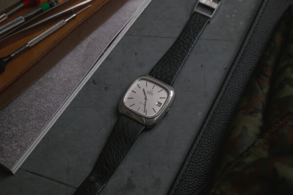 OMEGA DE VILLE QUARTZ