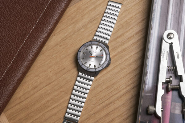 OMEGA GENÈVE AMIRAUTÉ