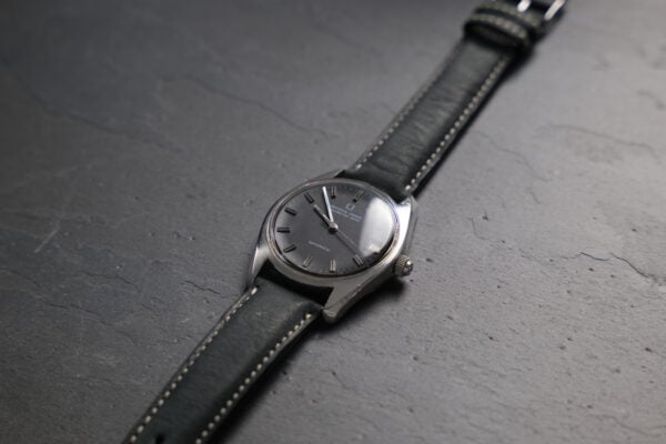 UNIVERSAL GENEVE POLEROUTER DATE AUTOMATIC NOIR